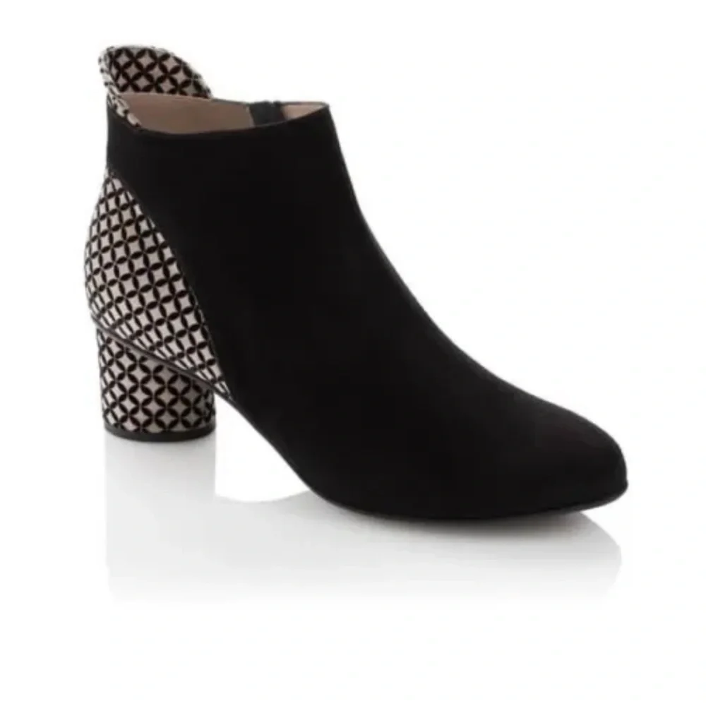 BeautiFeel Women's Dyna Bootie Black Suede Block Heel Grey Velvet Mosaic Zip 36